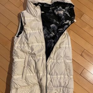 Lululemon down reversible vest white and grey floral Sz 4